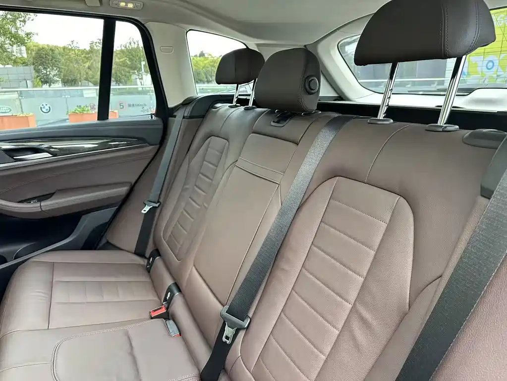 BMW X3 — миниатюра 17