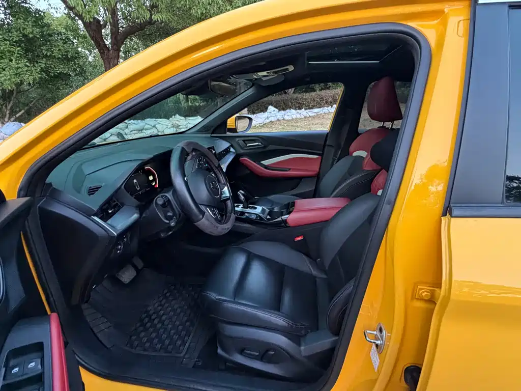 MG MG5 — миниатюра 7