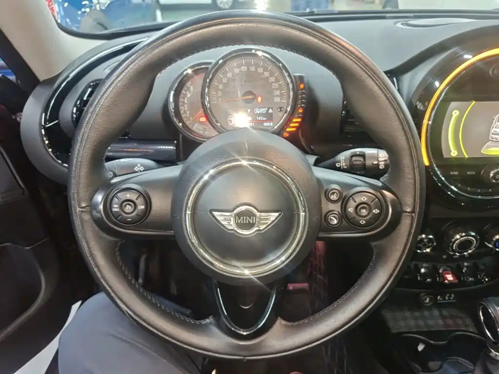 MINI Mini Clubman — миниатюра 11