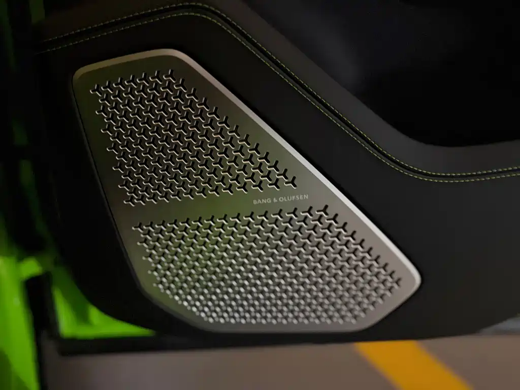 Lamborghini Urus — миниатюра 15