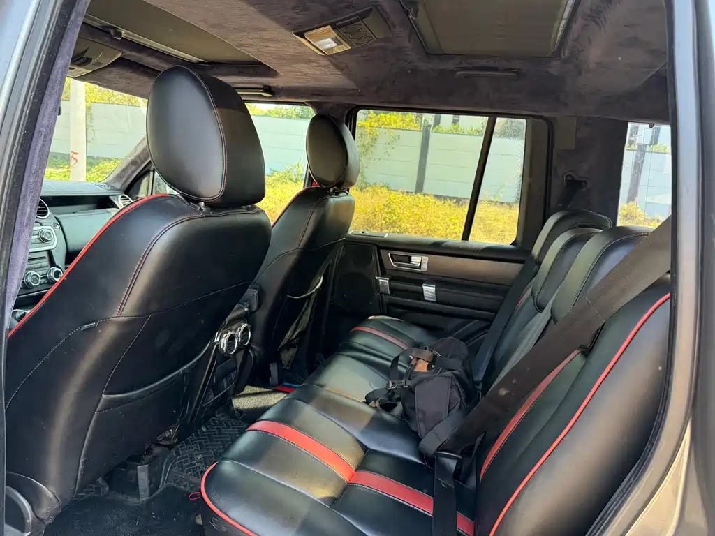 Land Rover Discovery — миниатюра 7