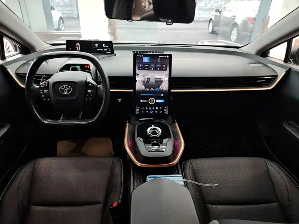 Toyota bZ3 — миниатюра 10