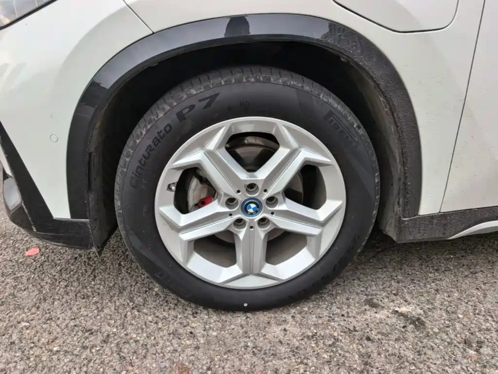 BMW iX1 — миниатюра 23