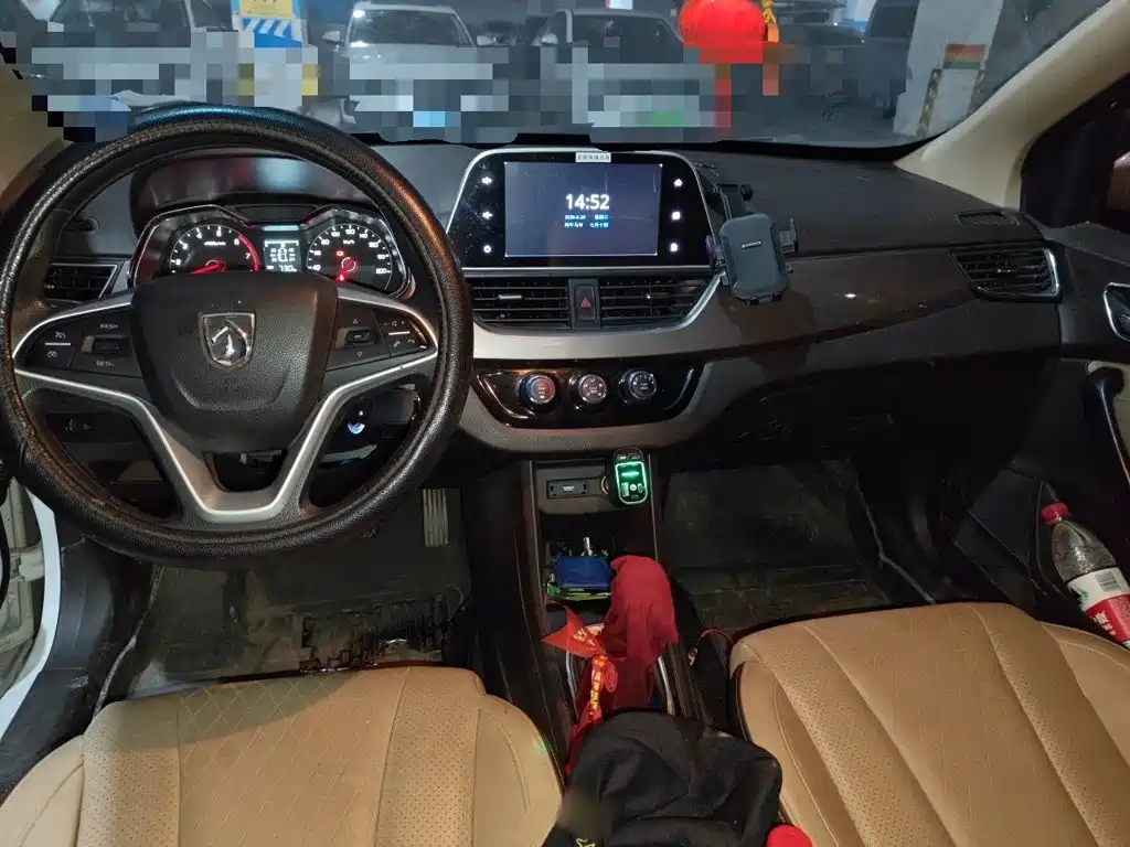 Baojun 310W — миниатюра 10
