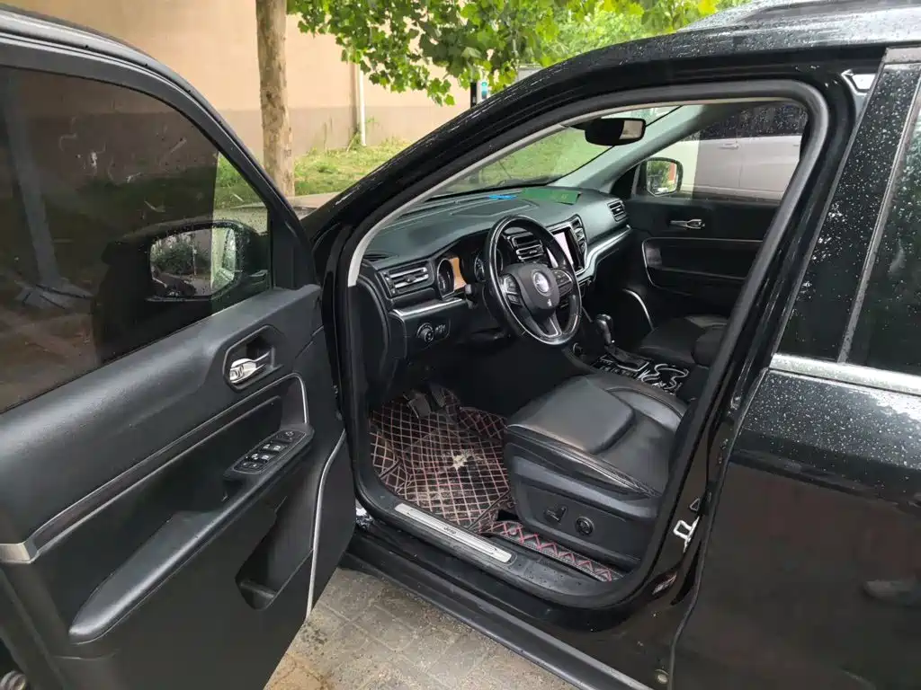Jeep Grand Commander — миниатюра 17