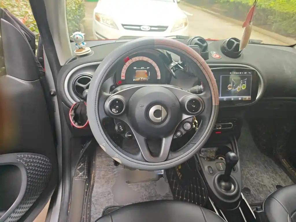 smart Smart Fortwo — миниатюра 6