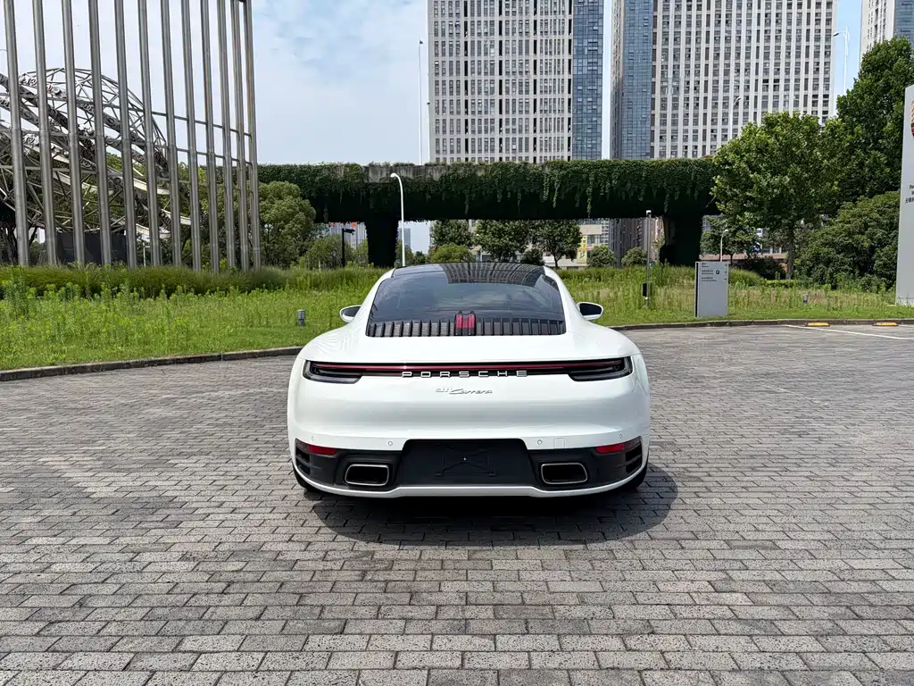Porsche 911 2023 Carrera 3.0T