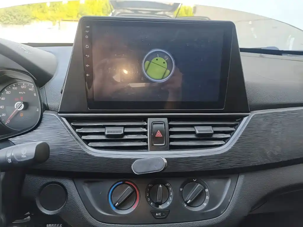 Baojun 310 — миниатюра 13