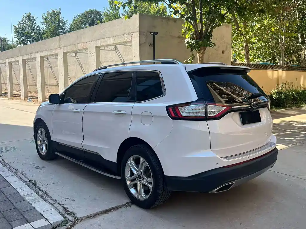 Ford Edge — миниатюра 5