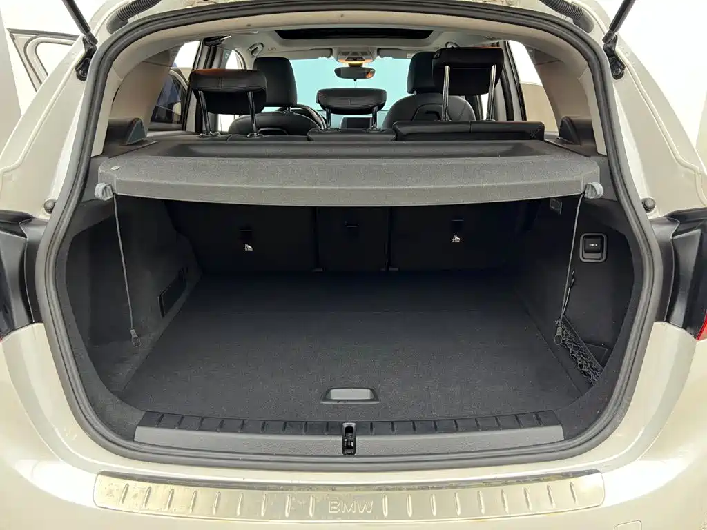 BMW 2 Series Active Tourer — миниатюра 6