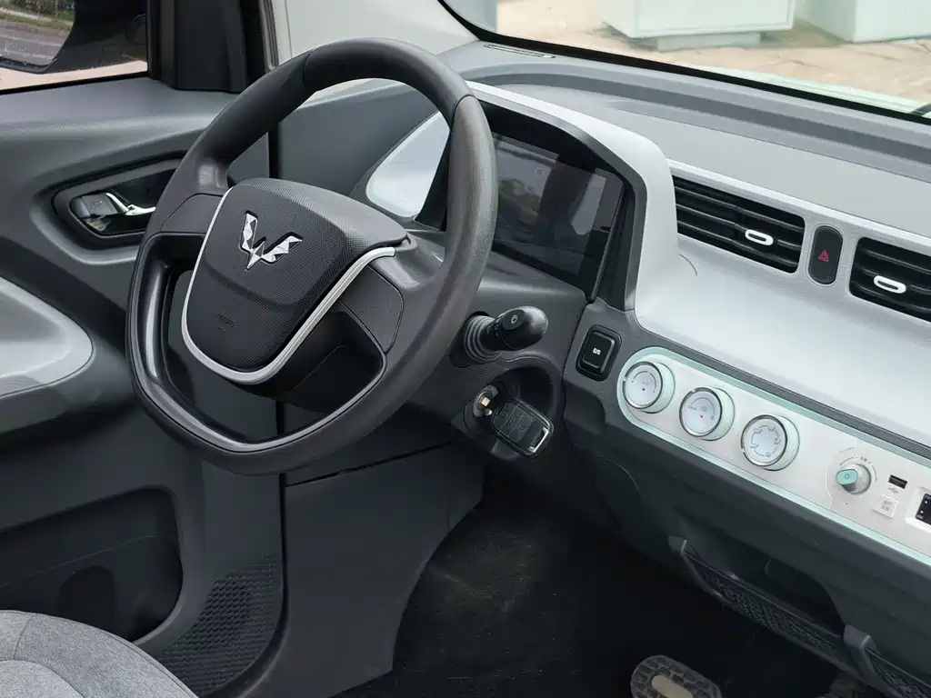 Wuling MINIEV — миниатюра 15