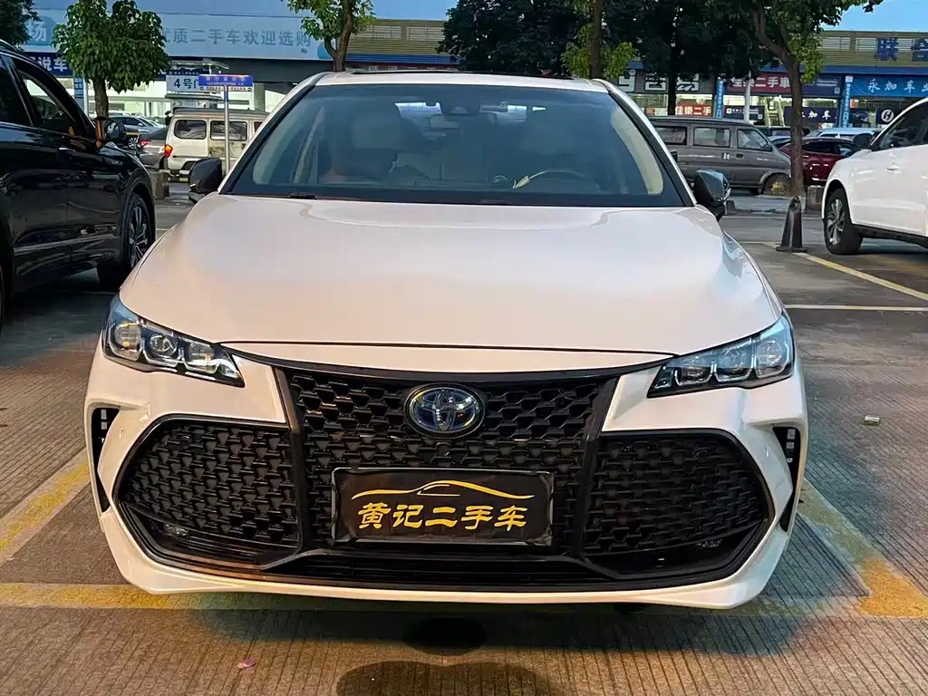 Toyota Avalon — миниатюра 2