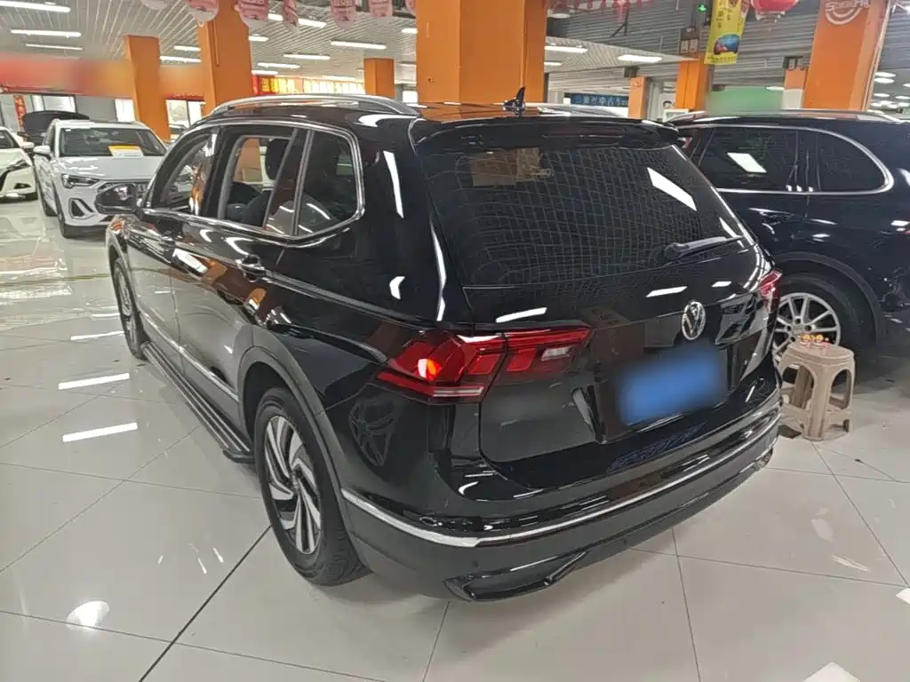 Volkswagen Tiguan L — миниатюра 5