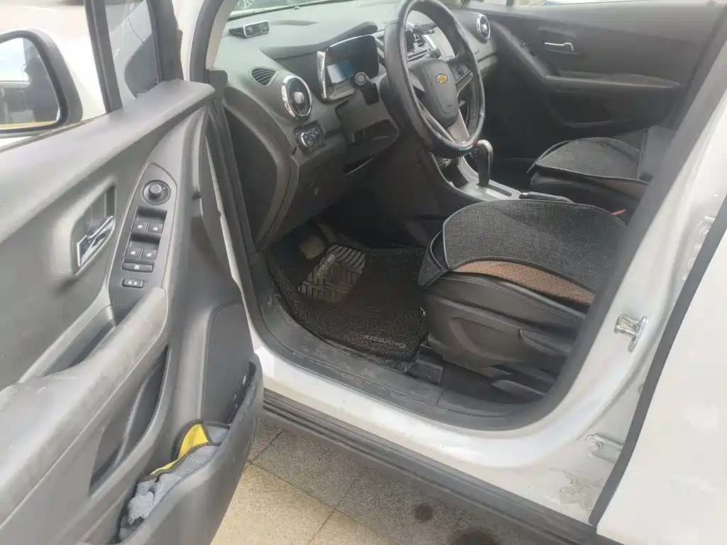 Chevrolet Trax — миниатюра 12