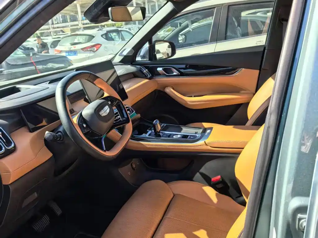 Geely Boyue L — миниатюра 5