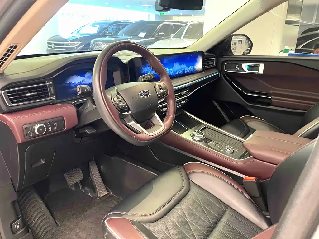 Ford Explorer — миниатюра 11