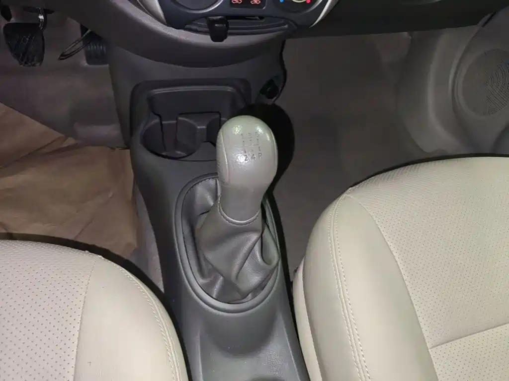 Nissan Sunny — миниатюра 14