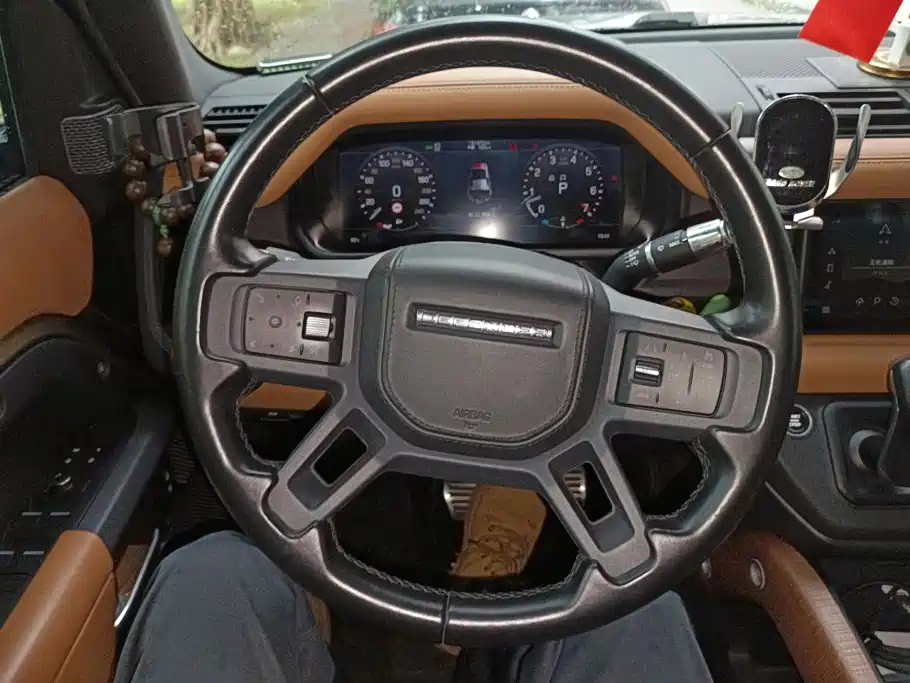 Land Rover Defender — миниатюра 15