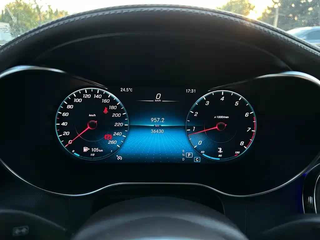 Mercedes-Benz GLC — миниатюра 11