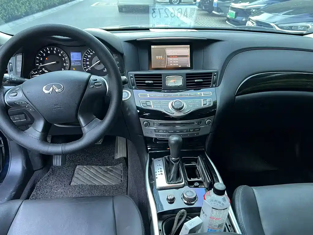 Infiniti Q70 — миниатюра 9