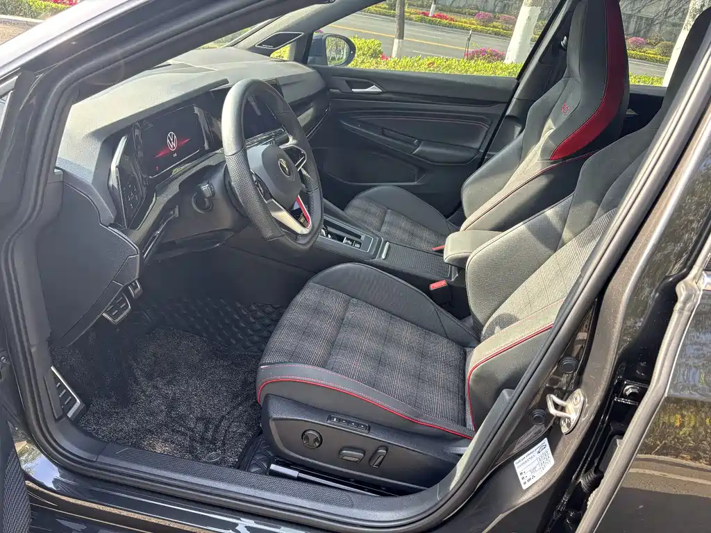 Volkswagen Golf GTI 380TSI DSG GTI, фото 16