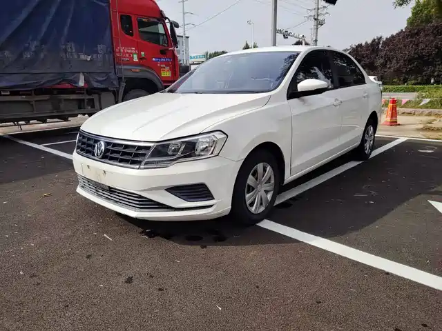 VOLKSWAGEN JETTA 2017