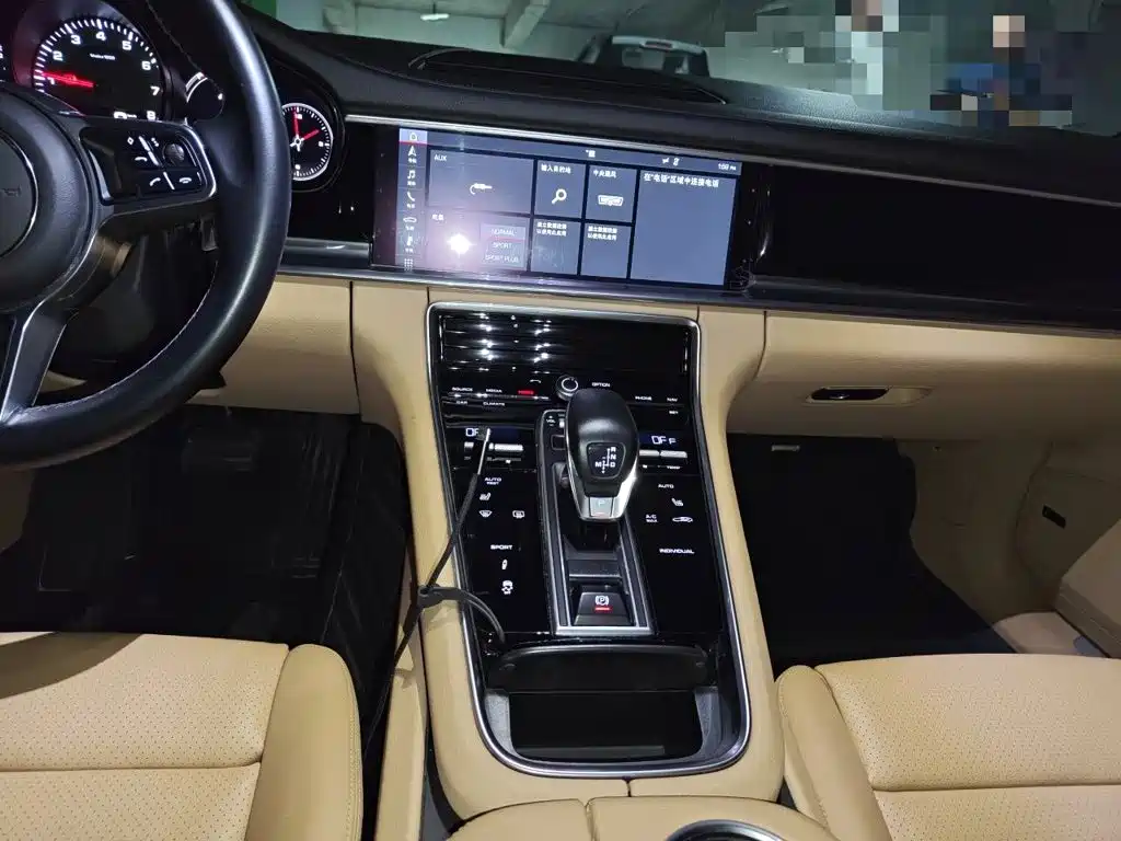 Porsche Panamera — миниатюра 10