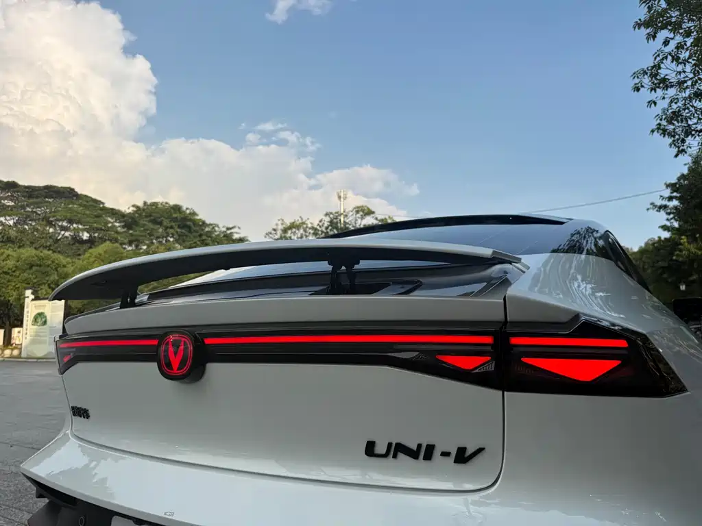 Changan UNI-V — миниатюра 16