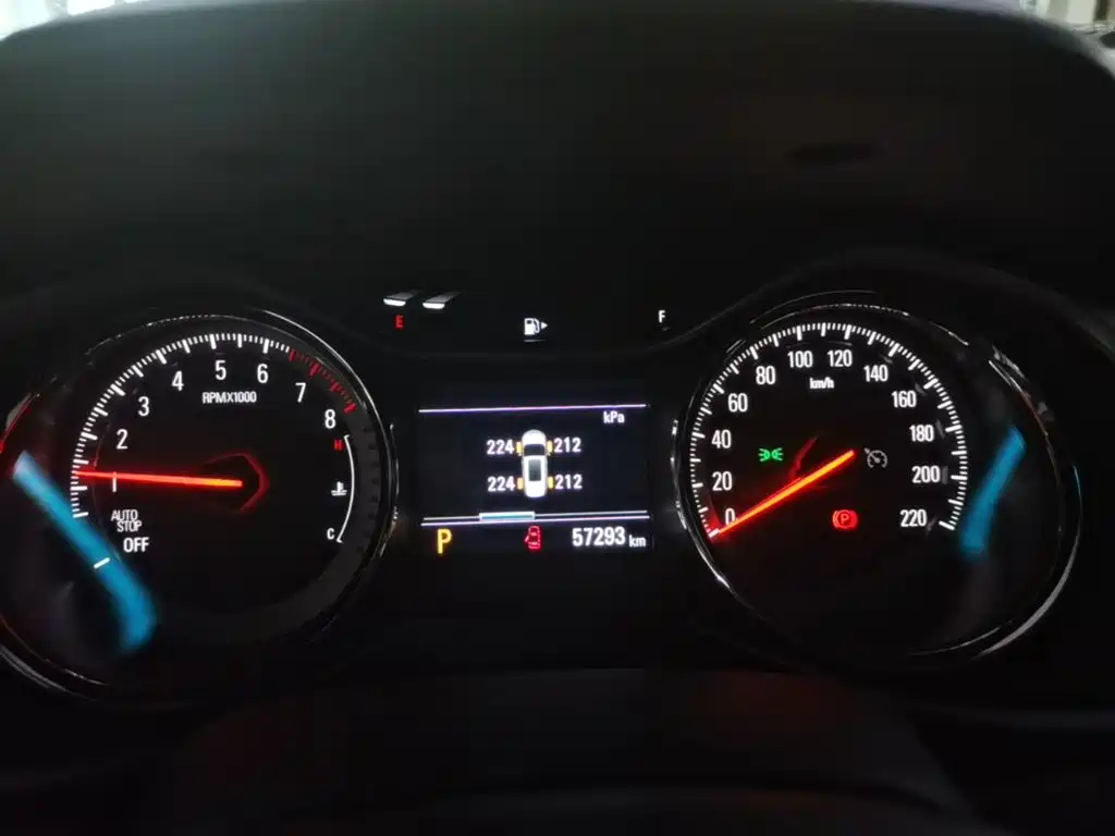 Chevrolet Volando — миниатюра 12