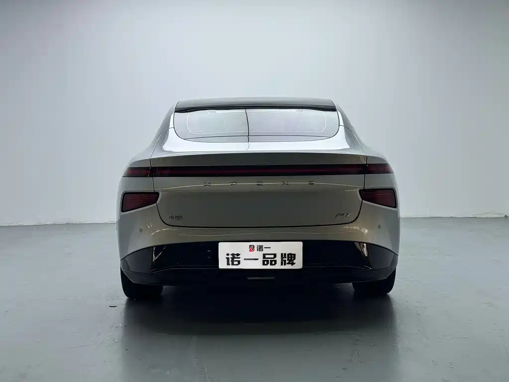 XPeng P7 — миниатюра 5