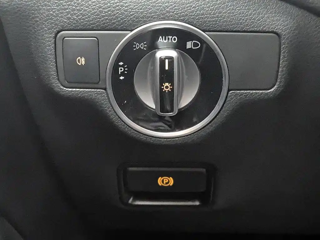 Mercedes-Benz GLA — миниатюра 21