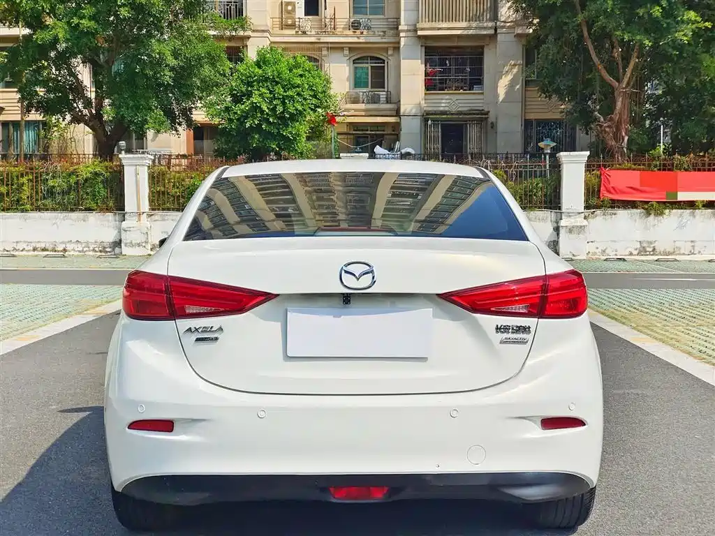 MAZDA 3 ANGKESAILA