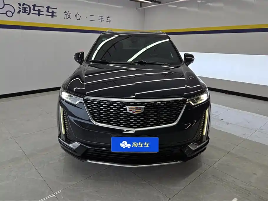 Cadillac XT6 2022 2.0T мест Luxury
