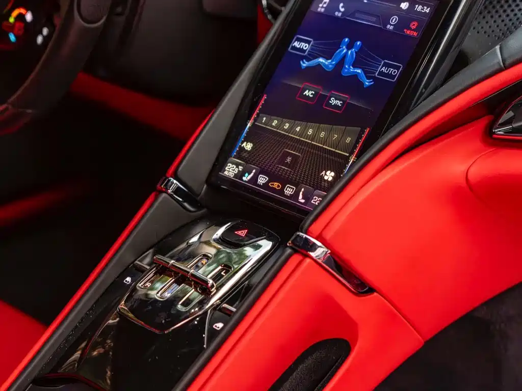 Ferrari Roma — миниатюра 7