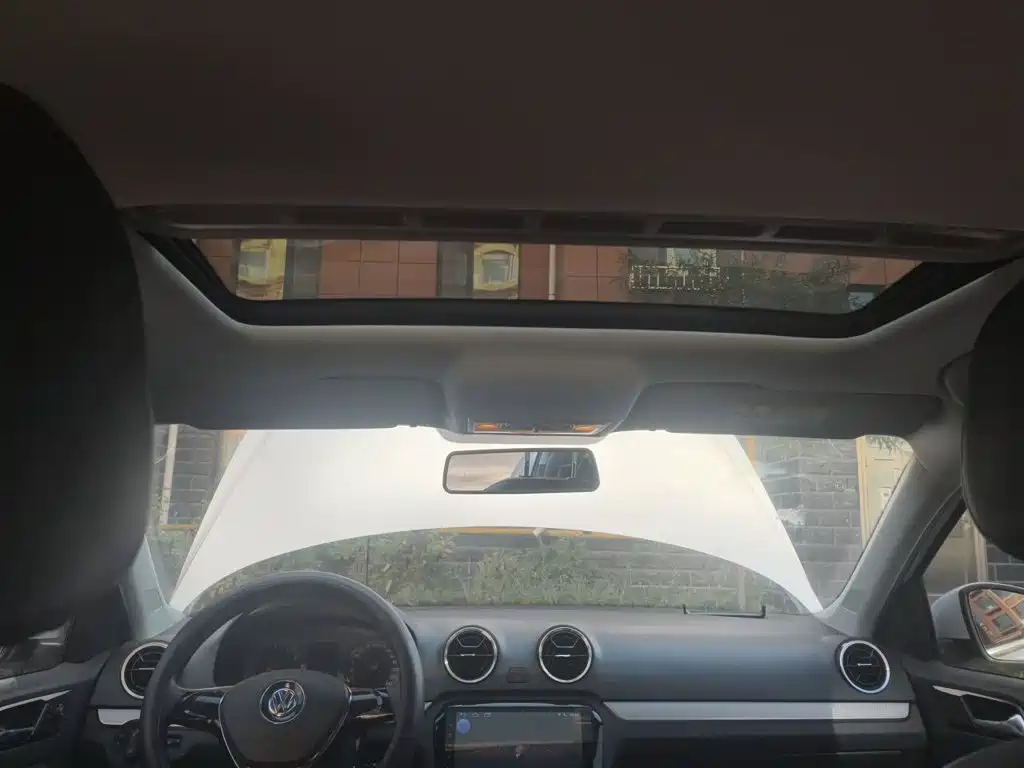 Volkswagen Jetta — миниатюра 14