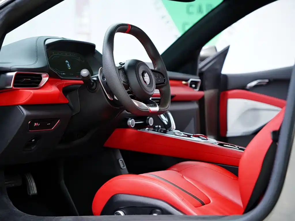 Lotus Emira — миниатюра 30