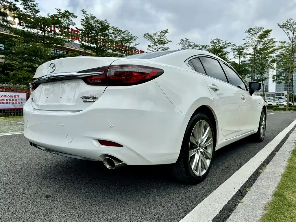 Mazda Atenza - фото 8