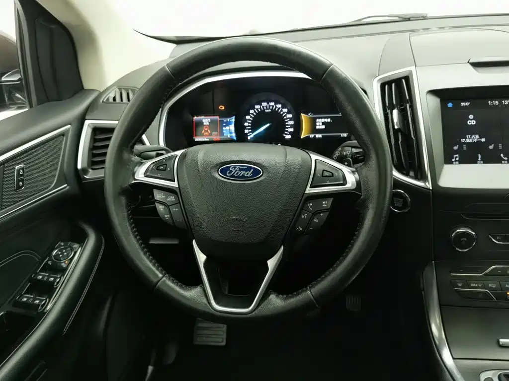 Ford Edge — миниатюра 11