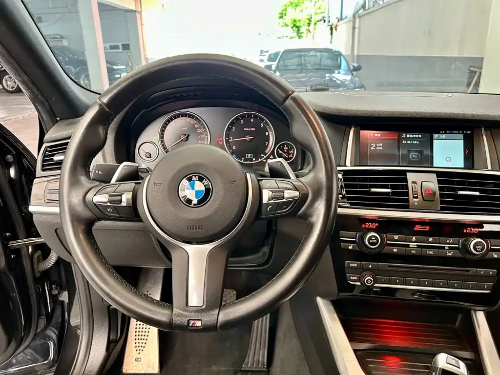 BMW X4 — миниатюра 13