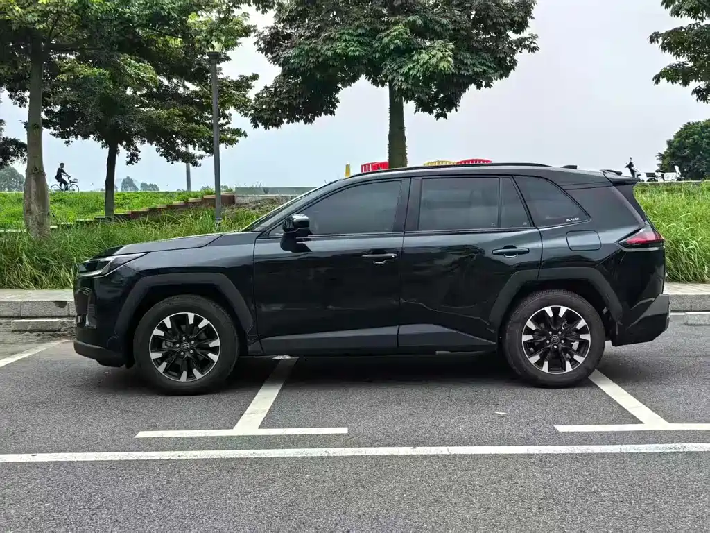 Toyota Wildlander 2026 2.0L PRO