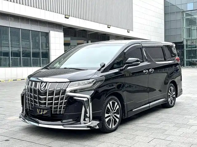 TOYOTA ELFA 2019