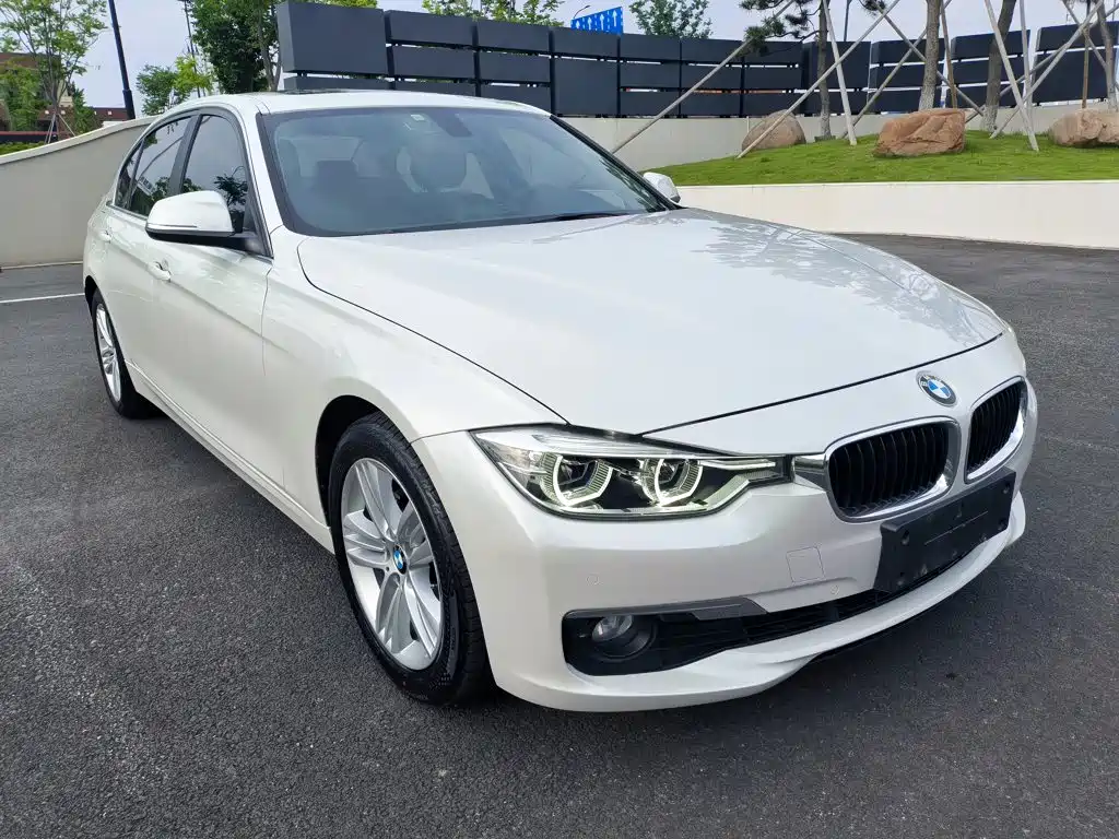 BMW 3 Series — миниатюра 4