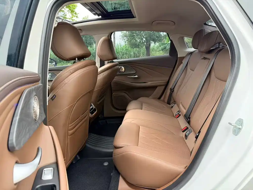 Chery Arrizo 8 — миниатюра 5