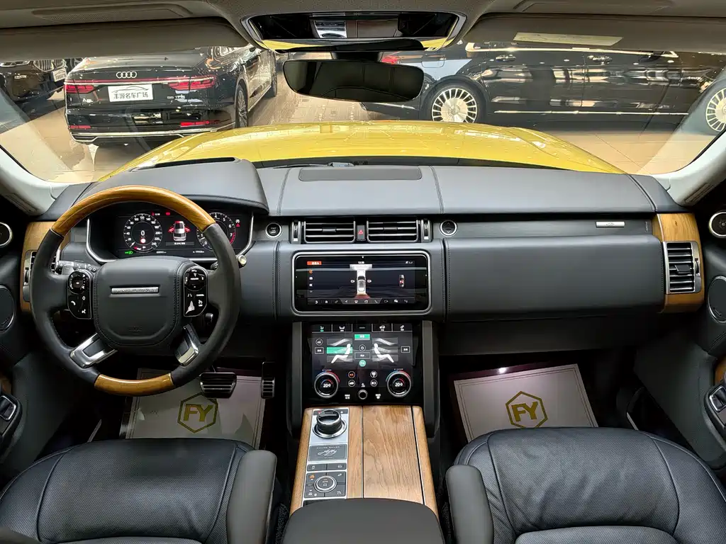 LAND ROVER RANGE ROVER