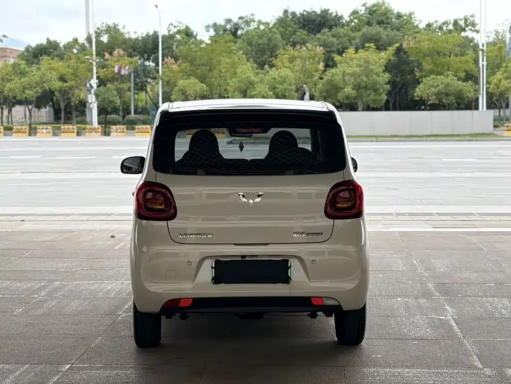 Wuling MINIEV — миниатюра 6