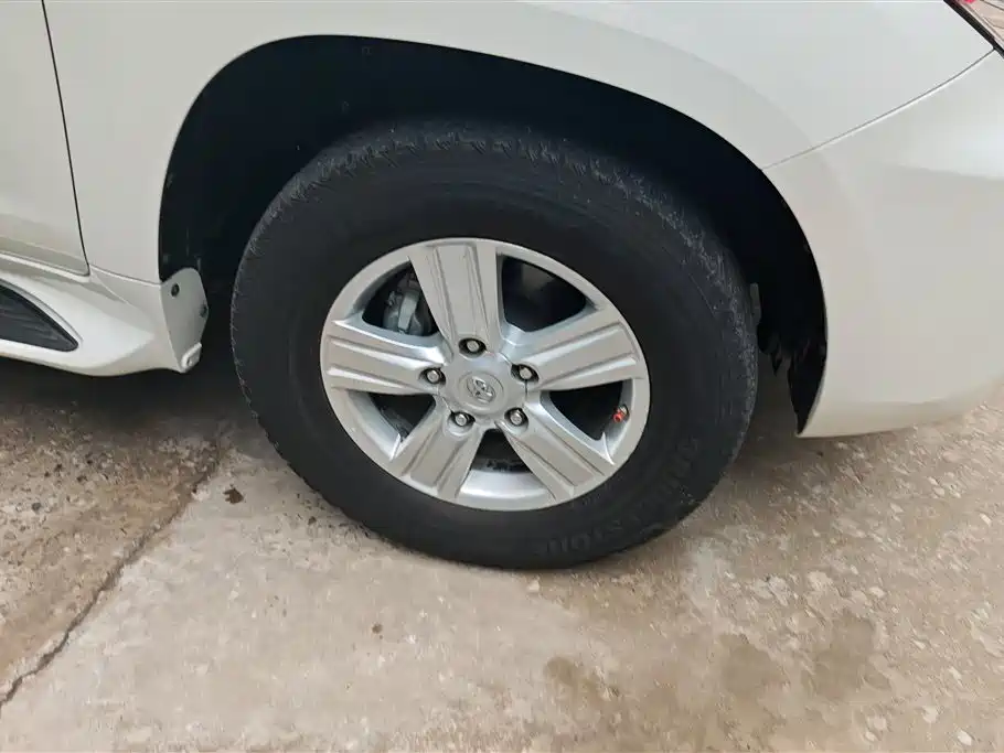 Toyota Land Cruiser 2015 4.0L V6