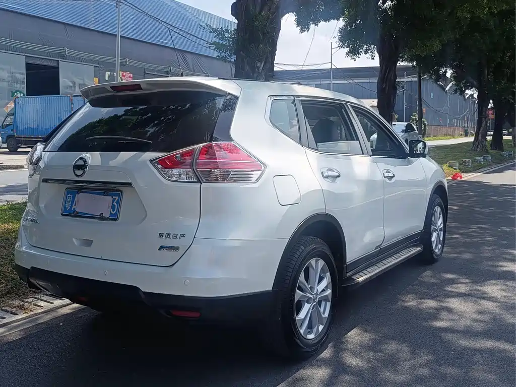 Nissan X-Trail — миниатюра 6