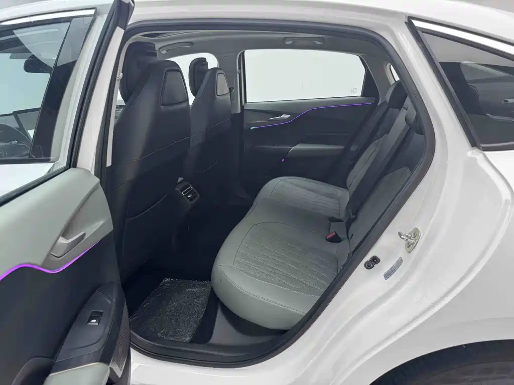 Changan Yida — миниатюра 5