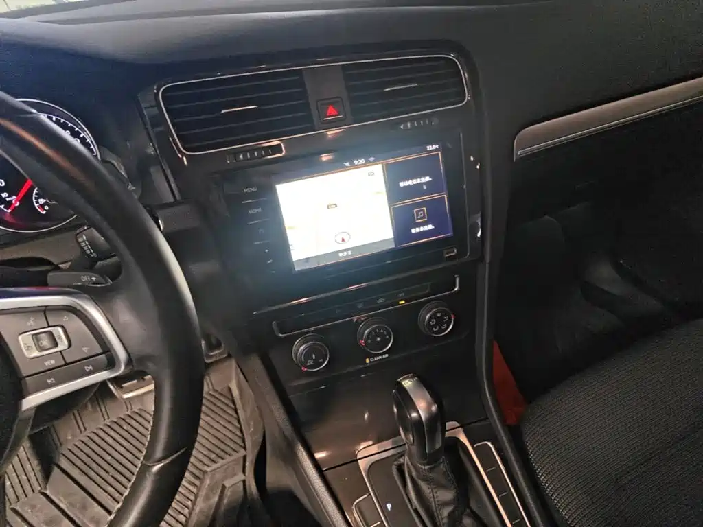 Volkswagen Golf — миниатюра 13