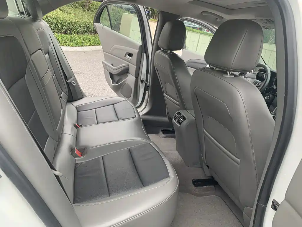 Chevrolet Malibu — миниатюра 14